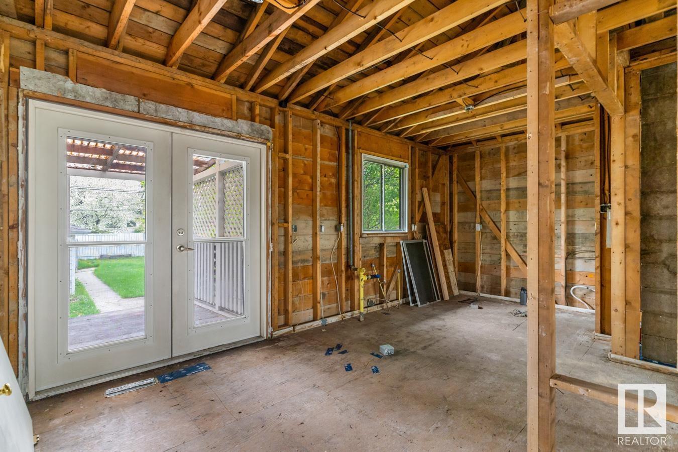 7924 92 Av Nw, Edmonton, Alberta  T6C 1R7 - Photo 8 - E4439431
