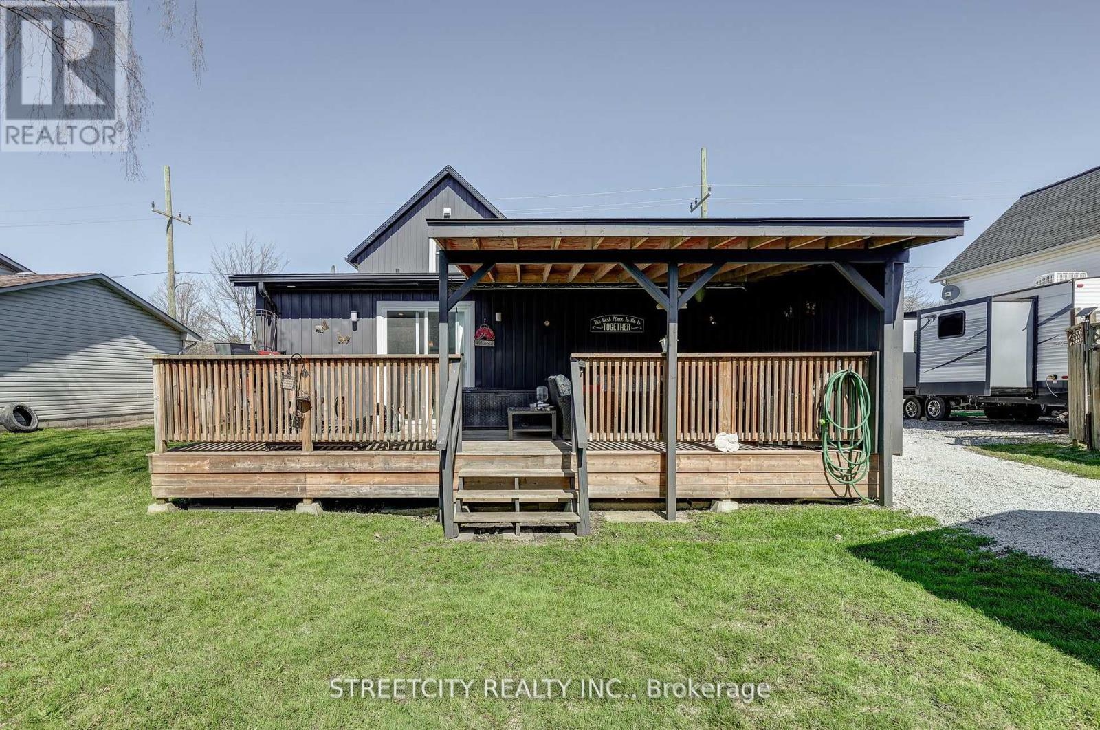 236 Marsh Line, Dutton/dunwich, Ontario  N0L 1J0 - Photo 40 - X12184473