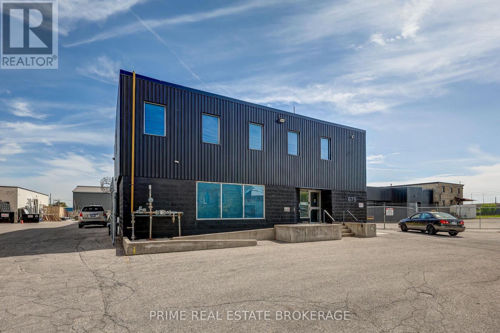 675 York Street, London East, Ontario  N5W 2S6 - Photo 3 - X12184677