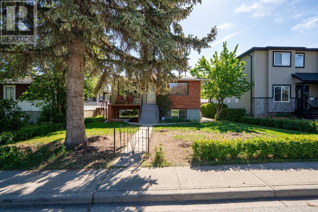 Property at 1604 43 Street SW image 3