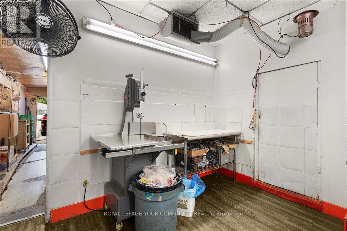 676 Bloor Street W, Toronto (Annex), Ontario  M6G 1L2 - Photo 10 - C12184407