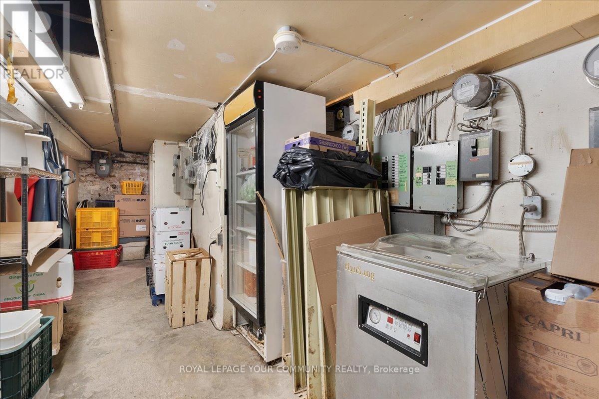 676 Bloor Street W, Toronto (Annex), Ontario  M6G 1L2 - Photo 14 - C12184407