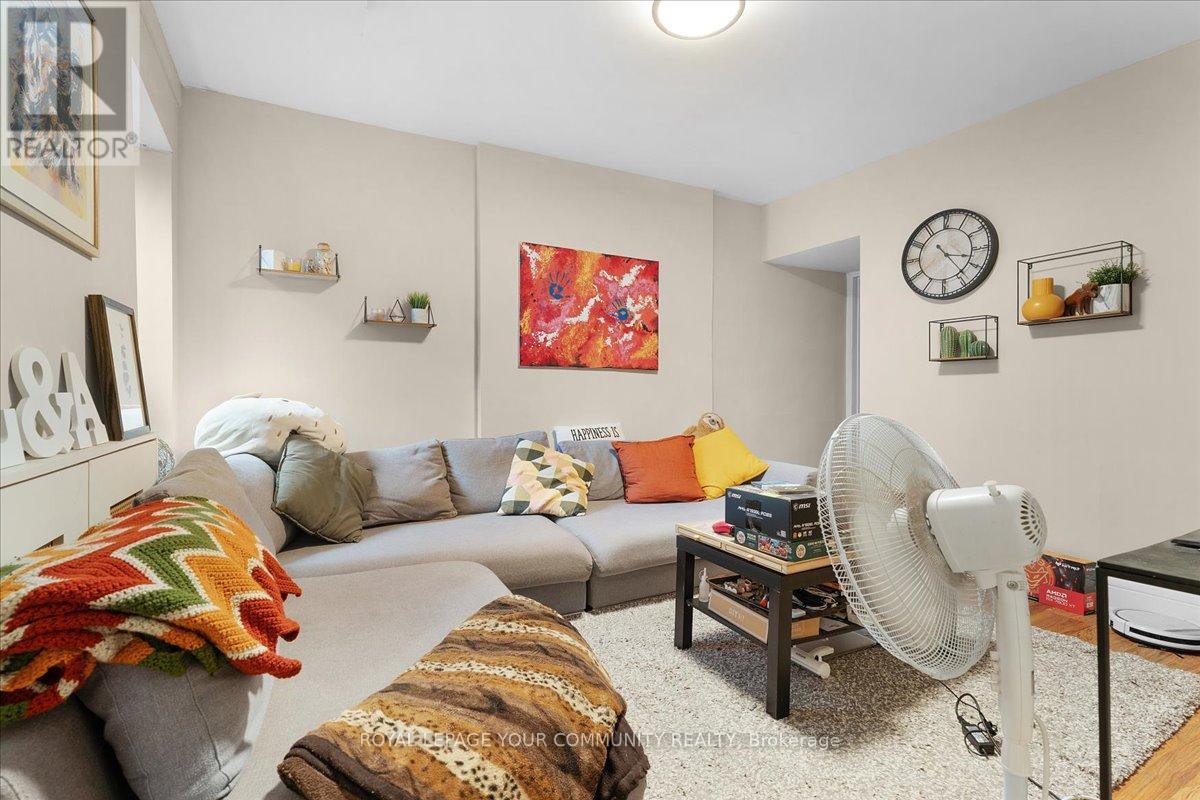 676 Bloor Street W, Toronto (Annex), Ontario  M6G 1L2 - Photo 22 - C12184407