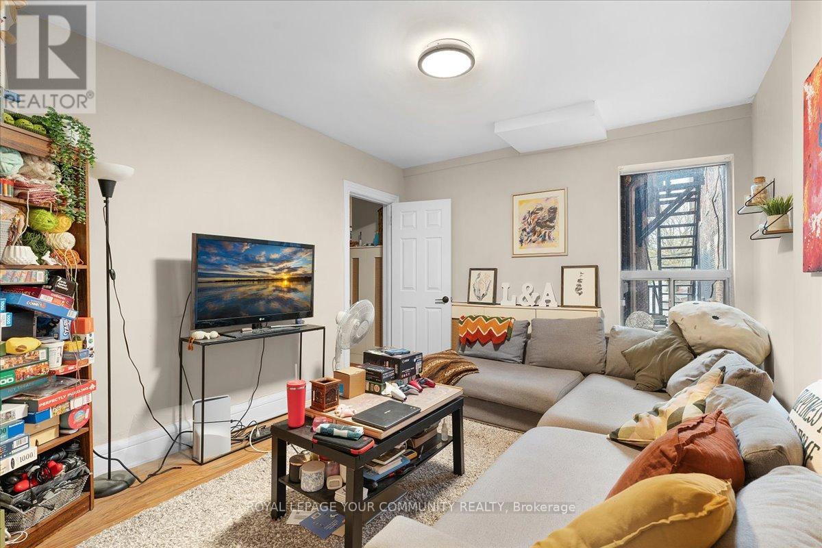 676 Bloor Street W, Toronto (Annex), Ontario  M6G 1L2 - Photo 23 - C12184407