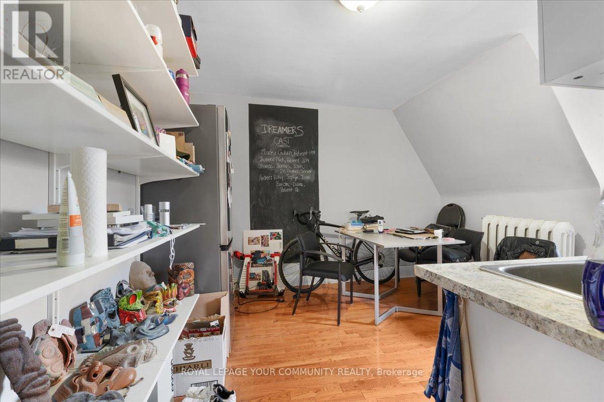676 Bloor Street W, Toronto (Annex), Ontario  M6G 1L2 - Photo 27 - C12184407