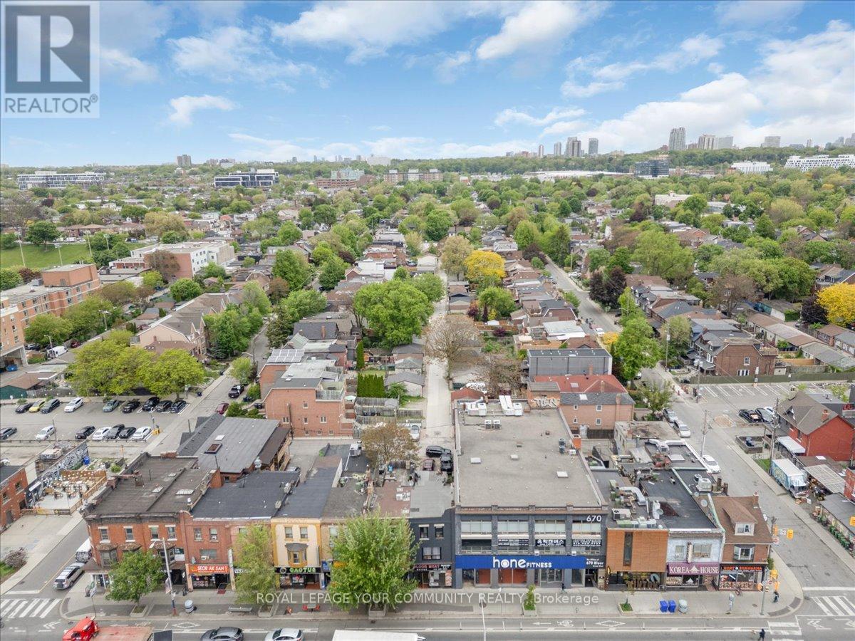 676 Bloor Street W, Toronto (Annex), Ontario  M6G 1L2 - Photo 34 - C12184407