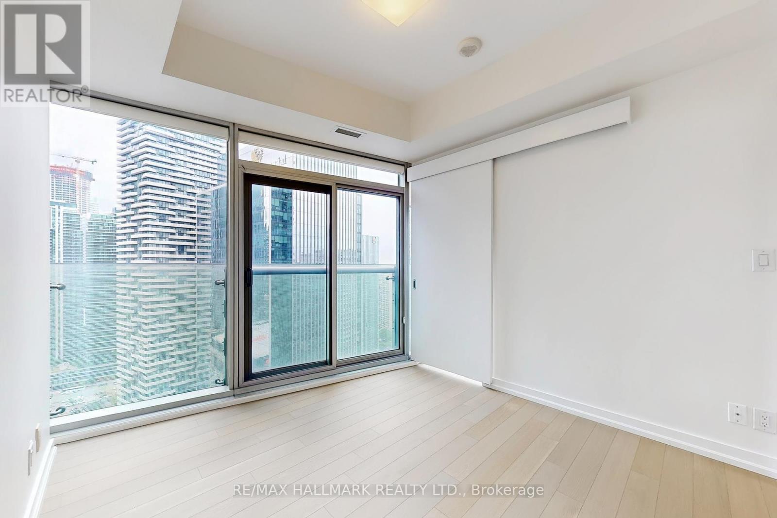 3302 - 12 York Street, Toronto (Waterfront Communities), Ontario  M5J 0A9 - Photo 24 - C12184441