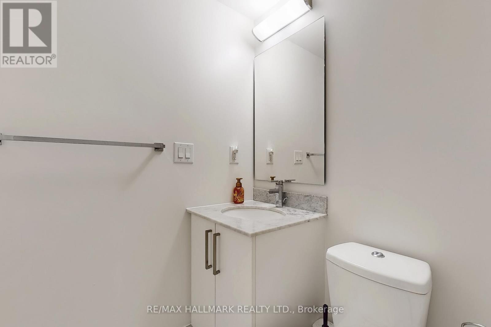 3302 - 12 York Street, Toronto (Waterfront Communities), Ontario  M5J 0A9 - Photo 28 - C12184441