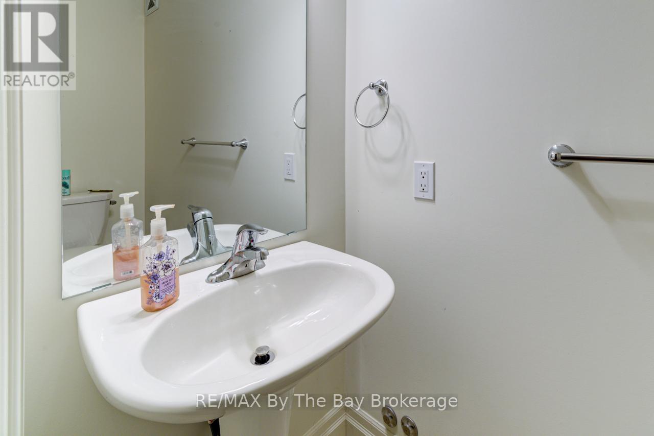 213 - 764 River Road E, Wasaga Beach, Ontario  L9Z 2M7 - Photo 34 - S12181023