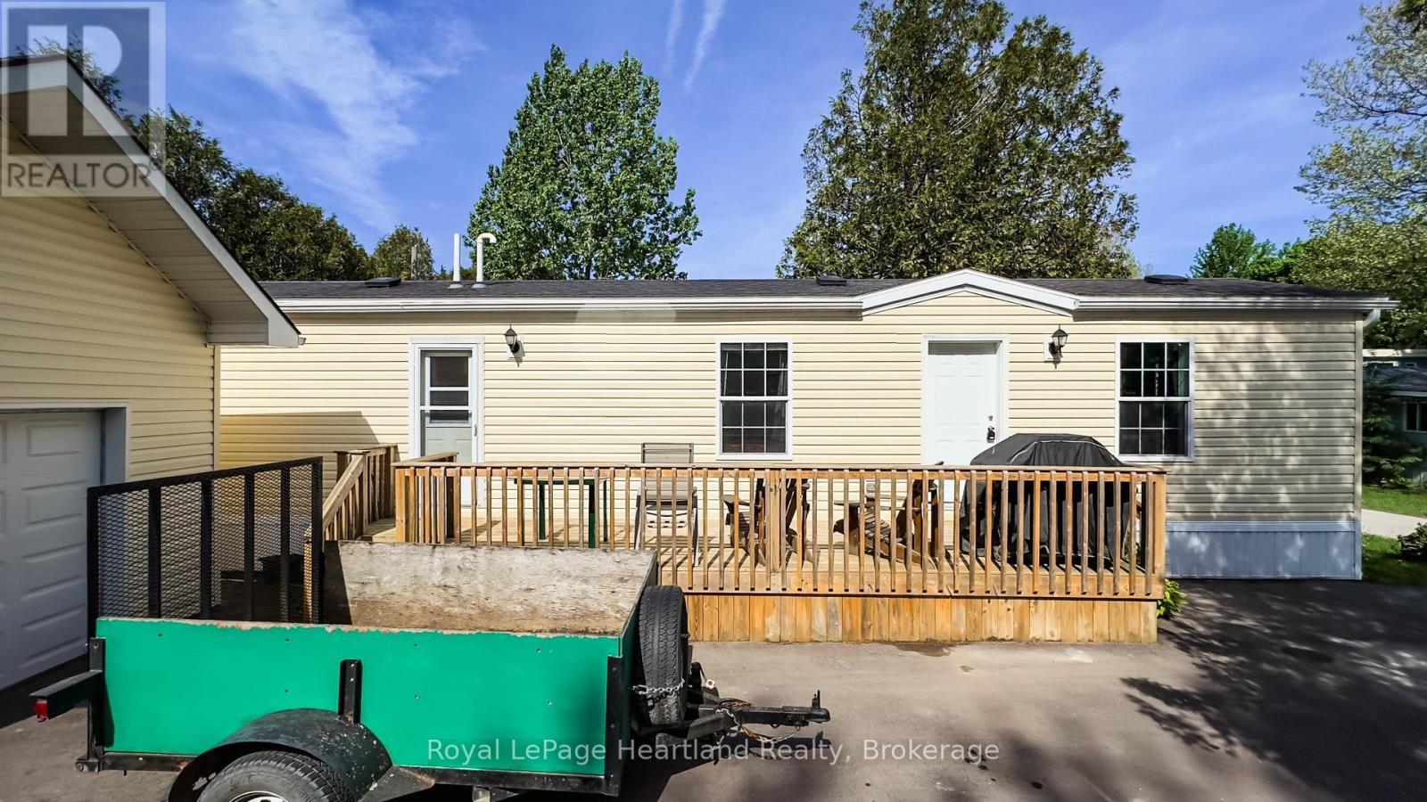 10 Bloomsbury Drive, Ashfield-Colborne-Wawanosh, Ontario  N7A 3Y3 - Photo 10 - X12165812