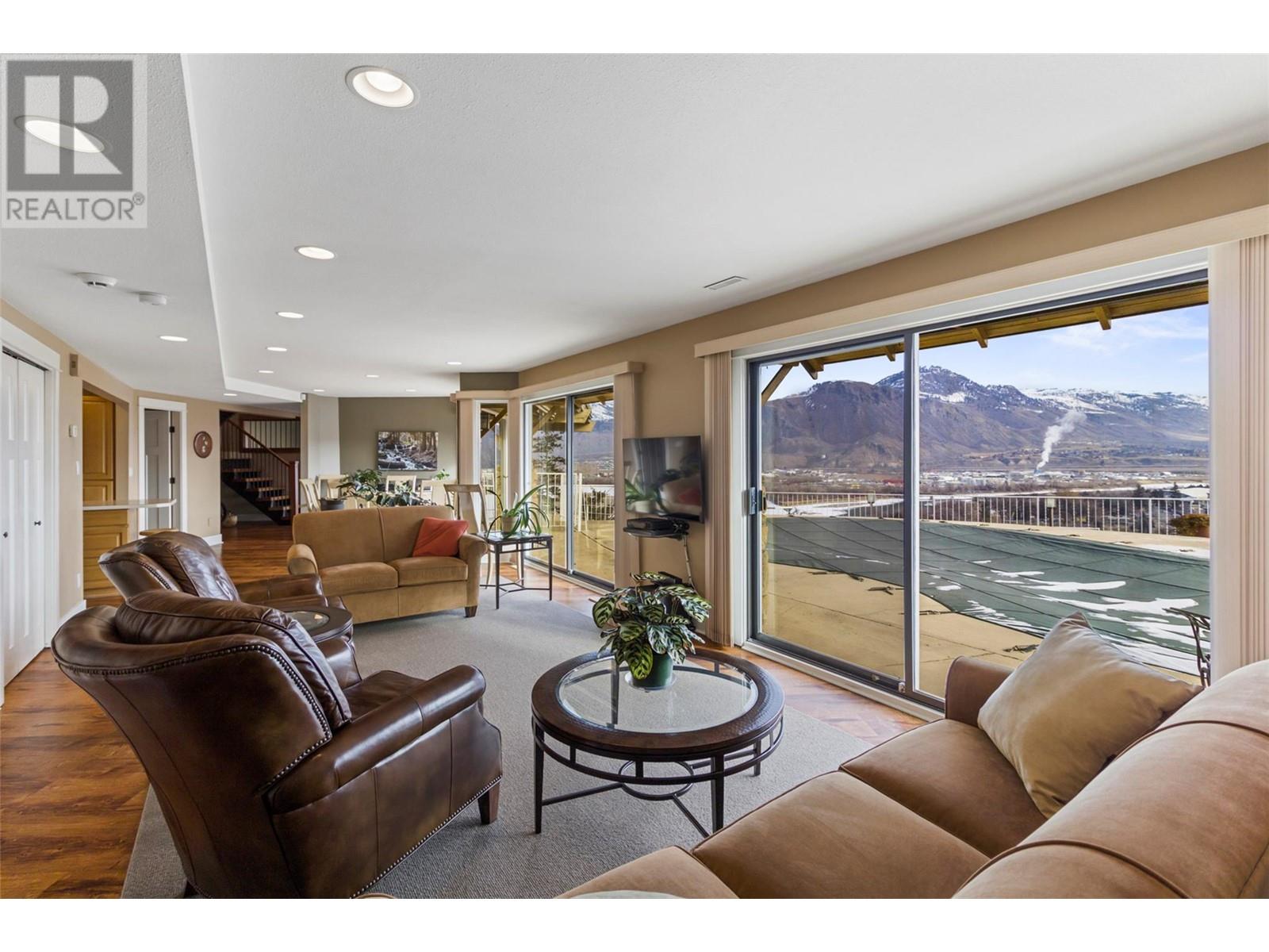 287 Connaught Road, Kamloops, BC V2C1G5