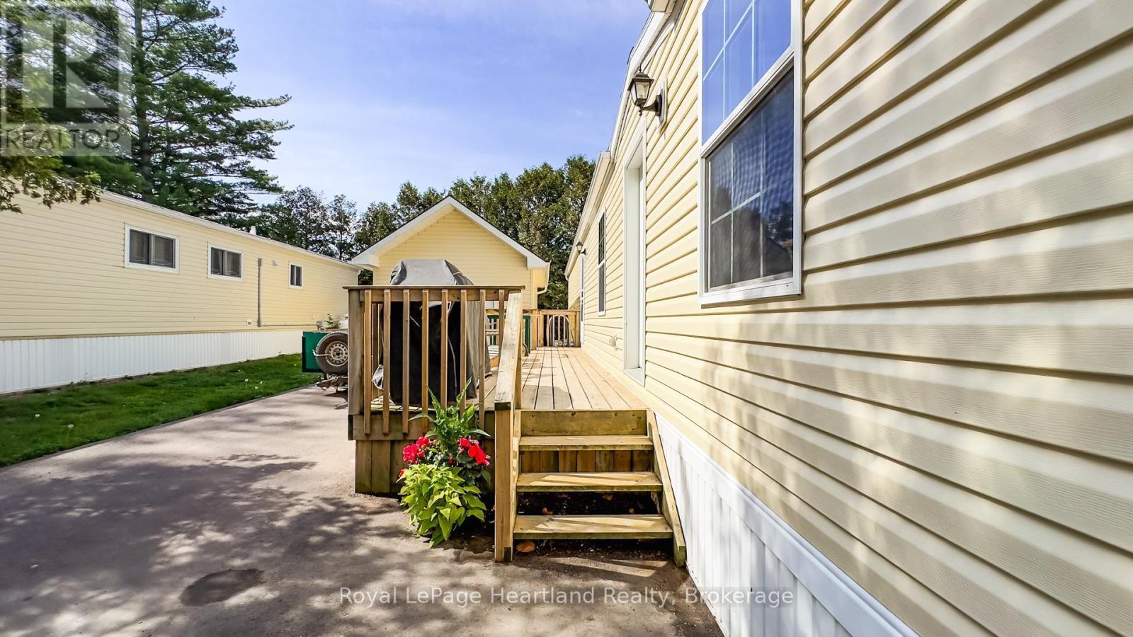 10 Bloomsbury Drive, Ashfield-Colborne-Wawanosh, Ontario  N7A 3Y3 - Photo 6 - X12165812