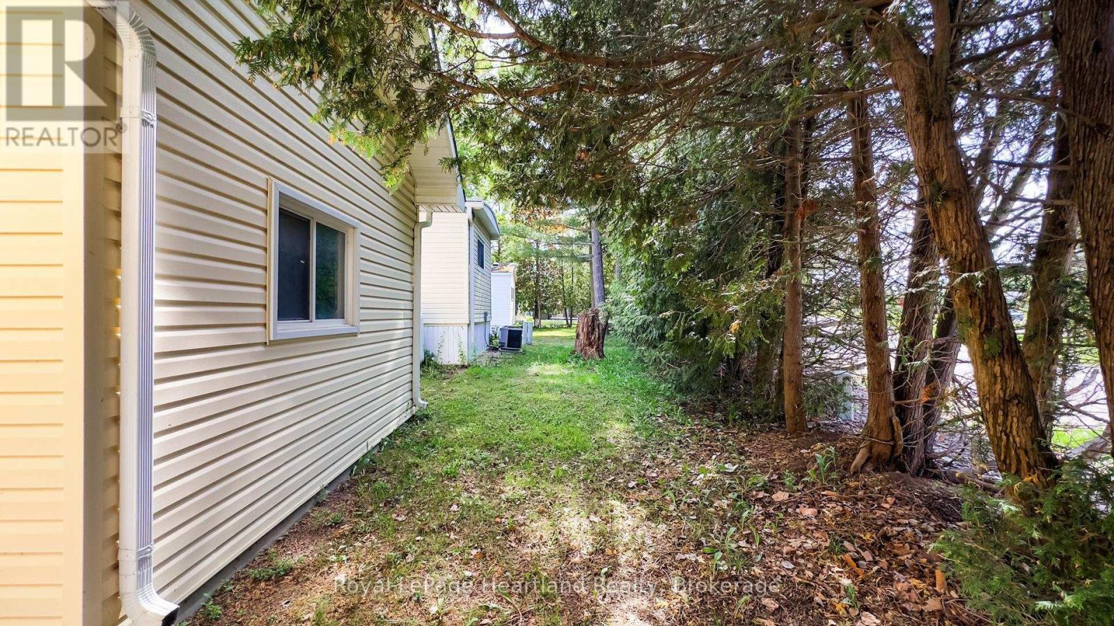 10 Bloomsbury Drive, Ashfield-Colborne-Wawanosh, Ontario  N7A 3Y3 - Photo 42 - X12165812