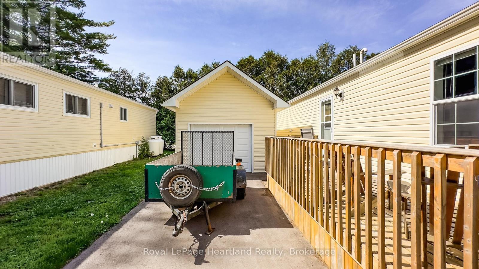 10 Bloomsbury Drive, Ashfield-Colborne-Wawanosh, Ontario  N7A 3Y3 - Photo 8 - X12165812