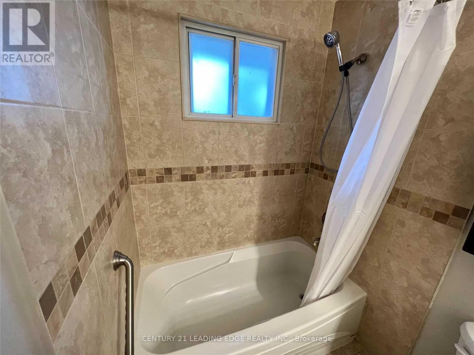 Main - 214 Gibbons Street, Oshawa, Ontario  L1J 4Y4 - Photo 12 - E12184383