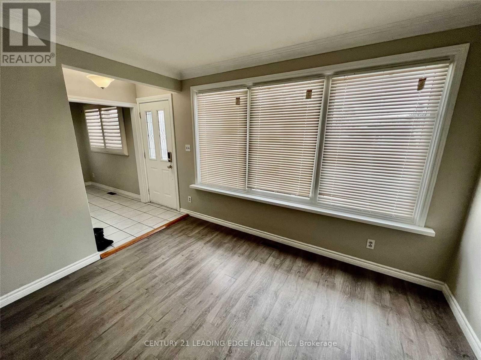 Main - 214 Gibbons Street, Oshawa, Ontario  L1J 4Y4 - Photo 2 - E12184383