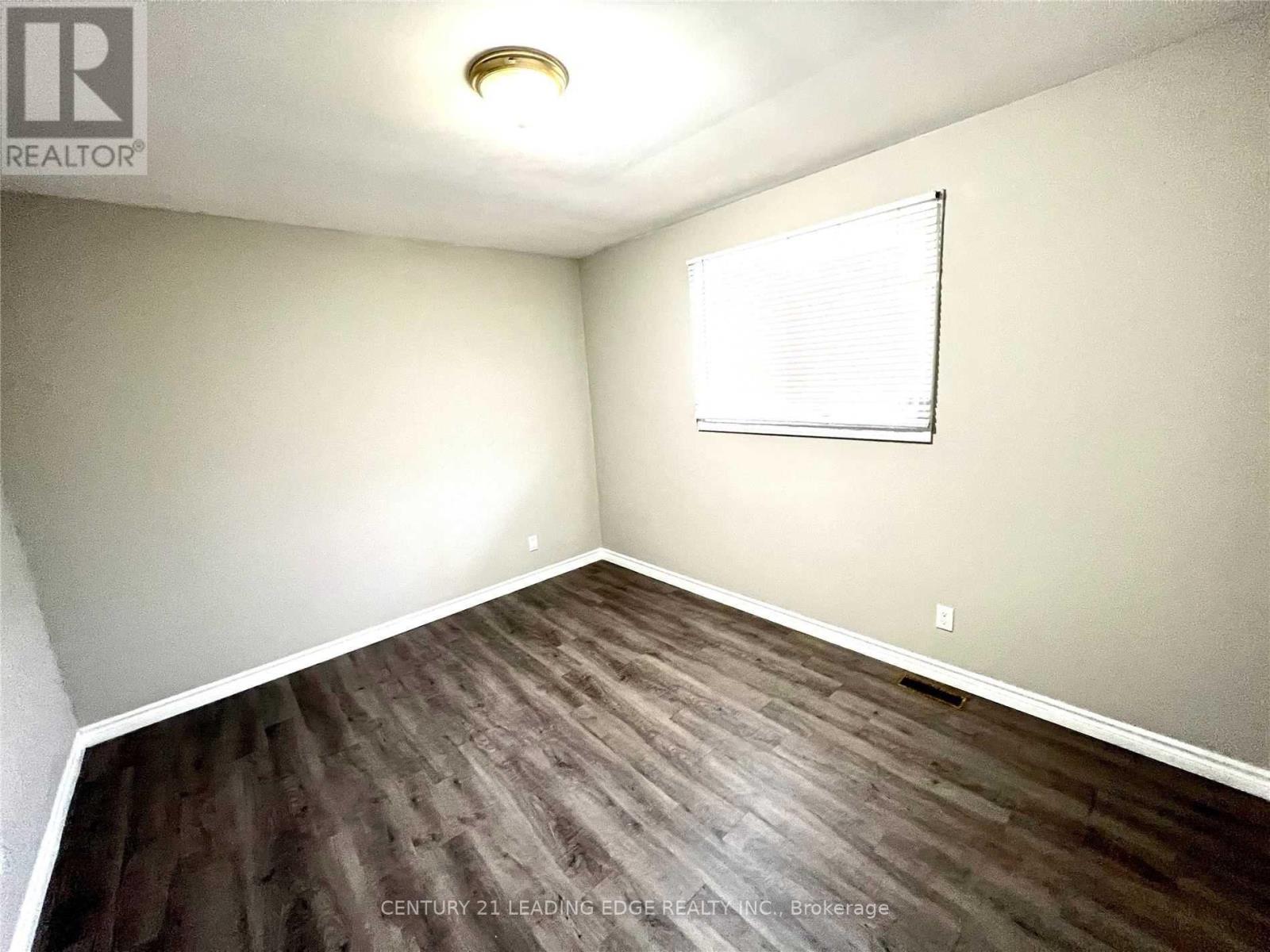 Main - 214 Gibbons Street, Oshawa, Ontario  L1J 4Y4 - Photo 9 - E12184383