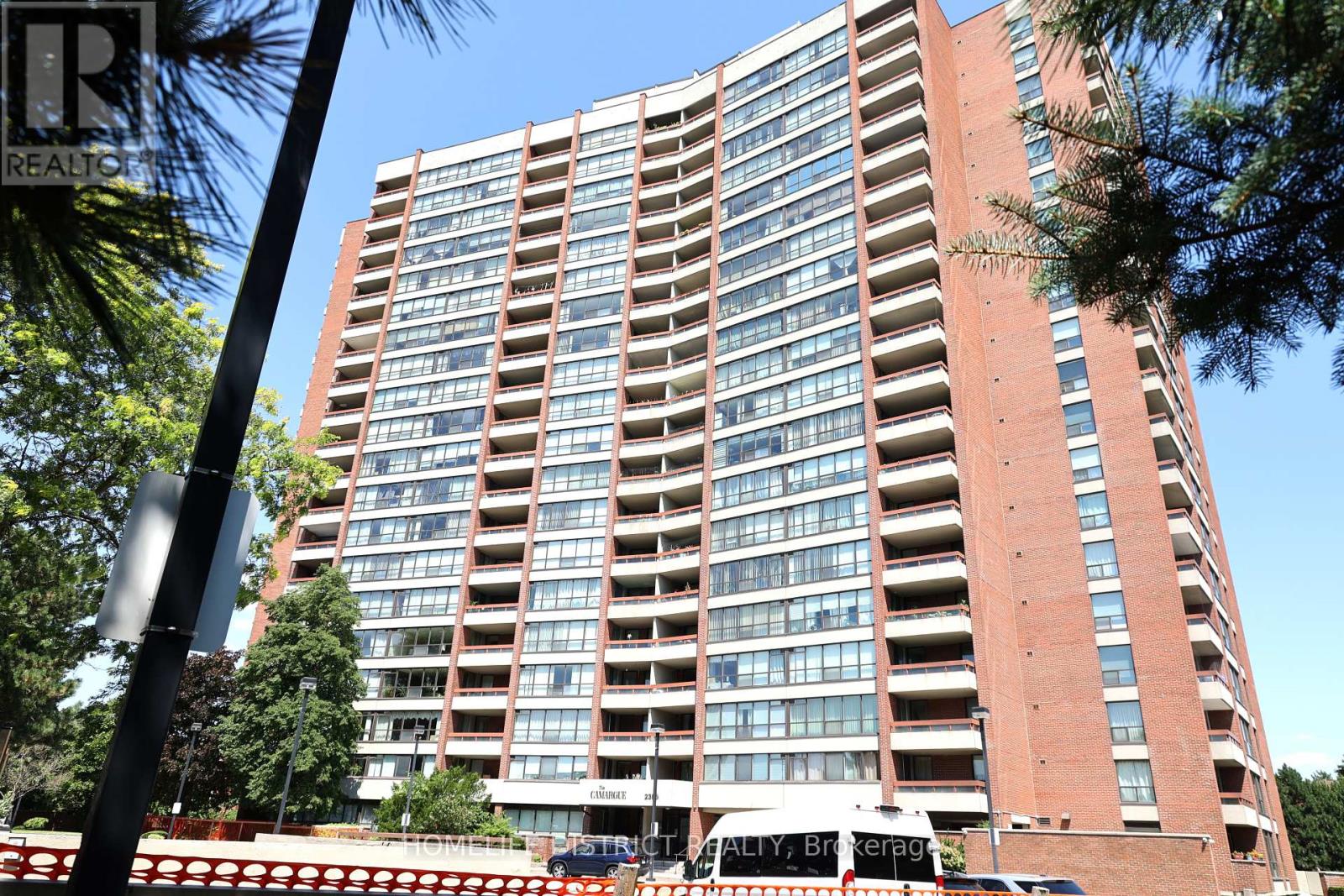 2004 - 2365 KENNEDY ROAD, Toronto, Ontario