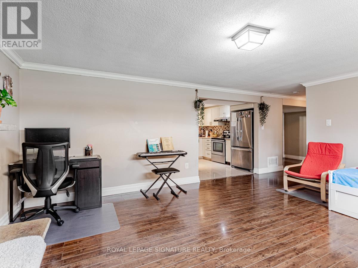 Lower - 193 Fairglen Avenue, Toronto, Ontario  M1W 1A9 - Photo 8 - E12184453