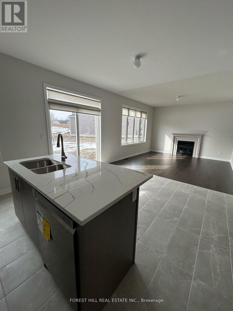 84 Big Canoe Drive, Georgina, Ontario  L0E 1R0 - Photo 8 - N12131978