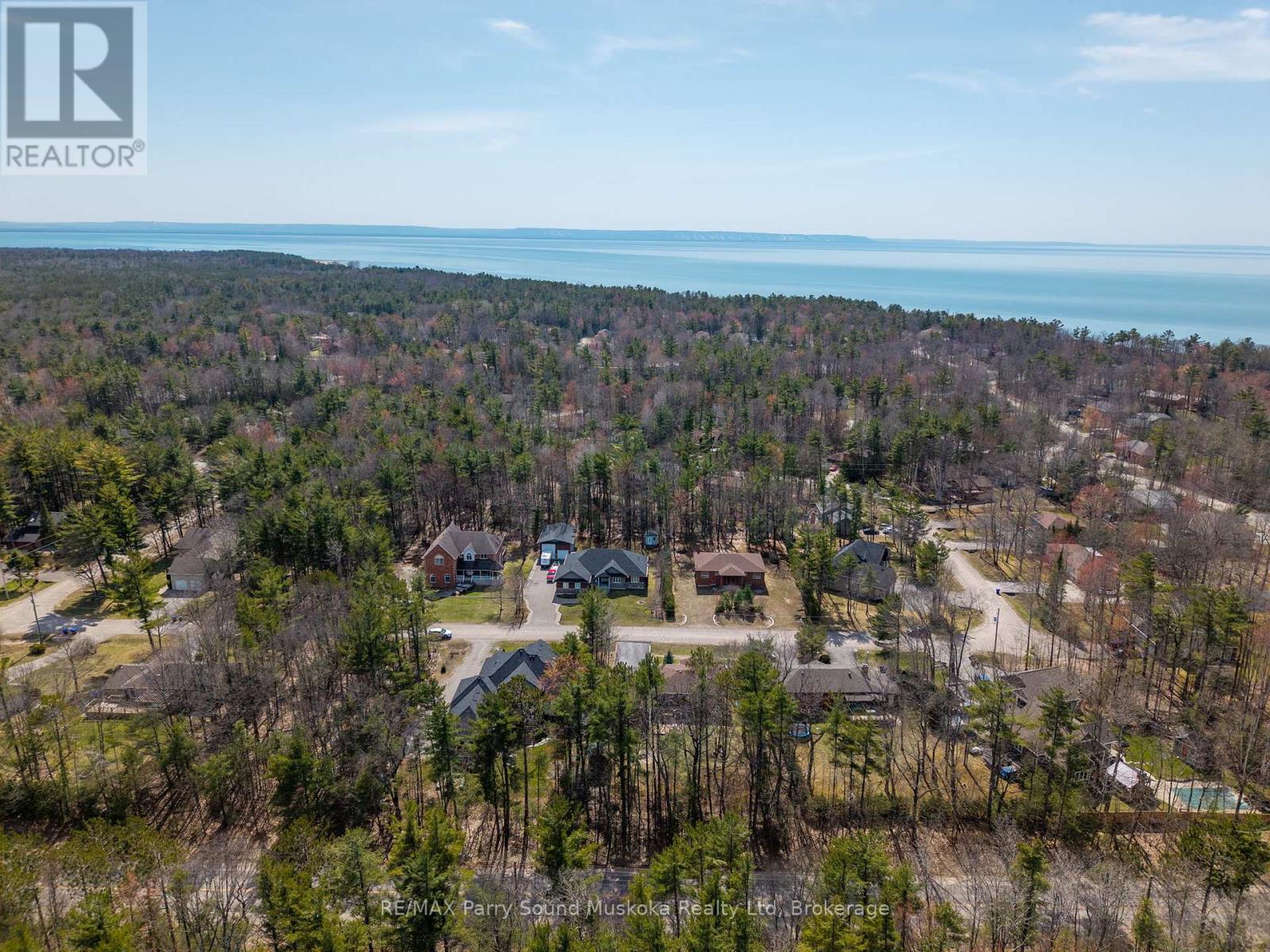 49 Stocco Circle, Tiny, Ontario  L0L 2T0 - Photo 40 - S12184455