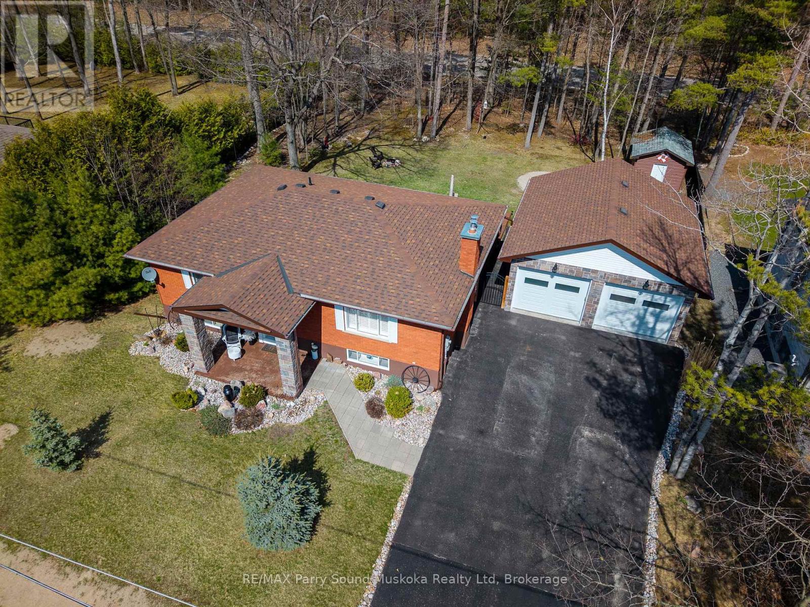 49 Stocco Circle, Tiny, Ontario  L0L 2T0 - Photo 6 - S12184455
