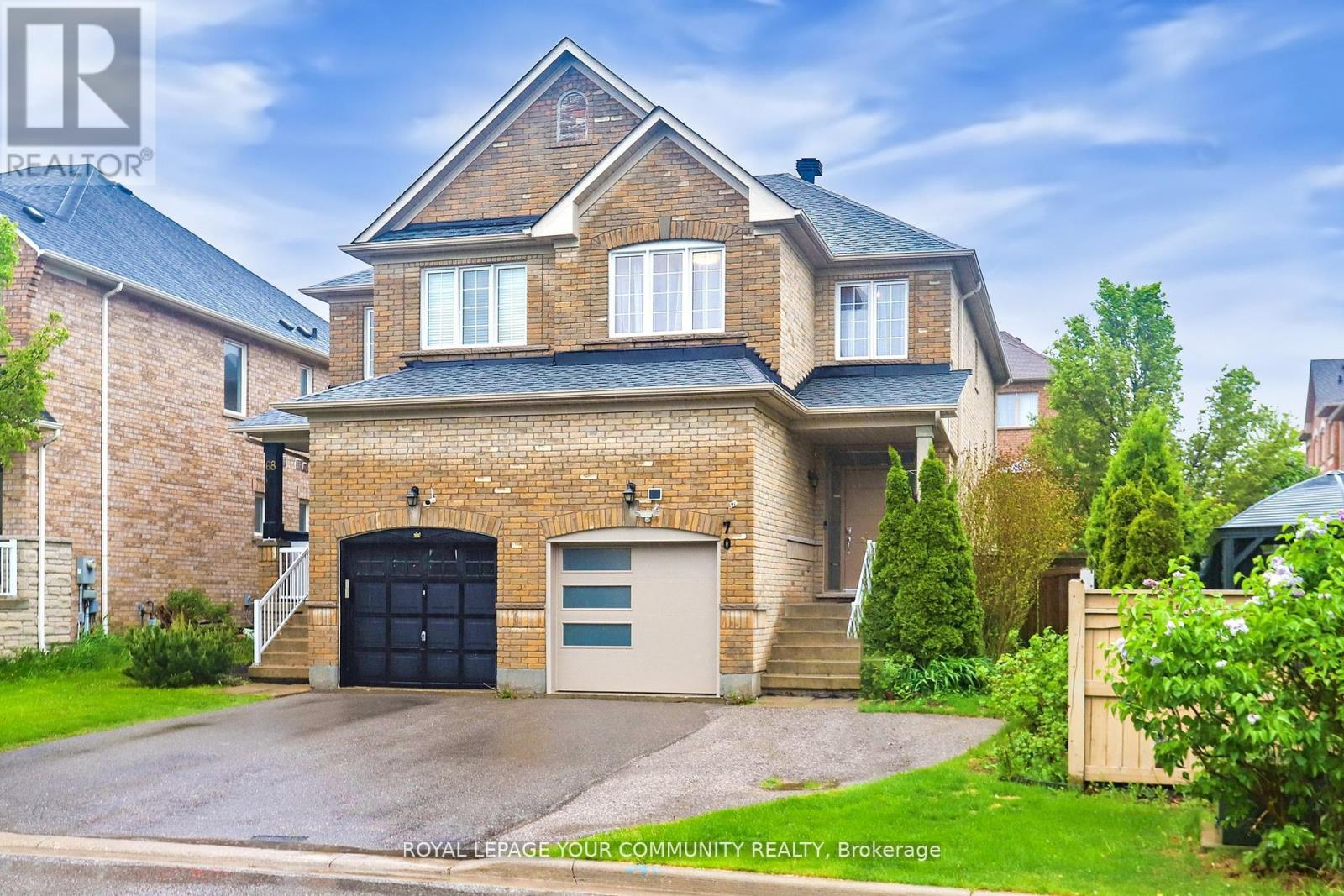 70 Landwood Avenue, Vaughan (Patterson), Ontario  L4J 0C2 - Photo 2 - N12184370