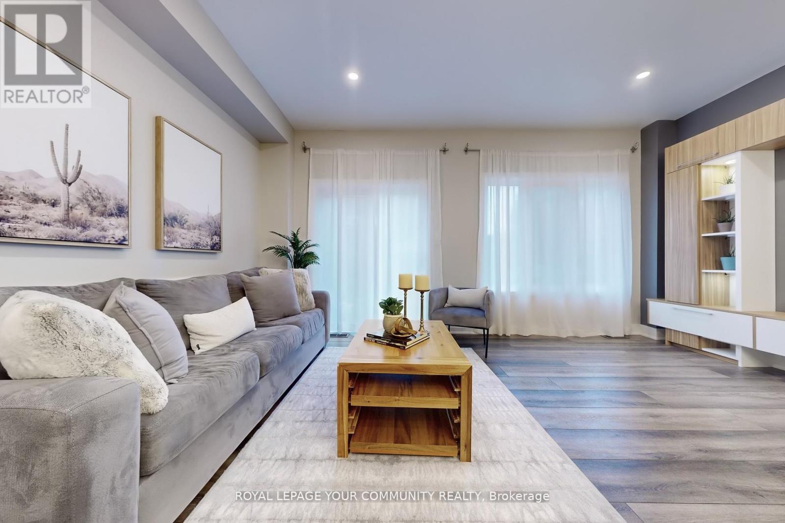 70 Landwood Avenue, Vaughan (Patterson), Ontario  L4J 0C2 - Photo 4 - N12184370