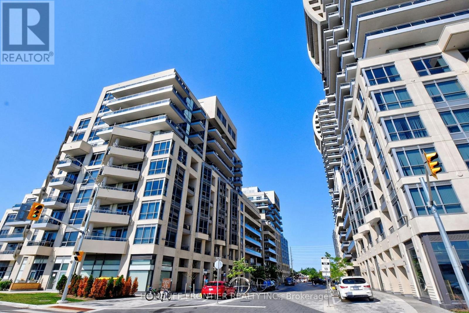 807 - 9201 YONGE STREET, Richmond Hill, Ontario