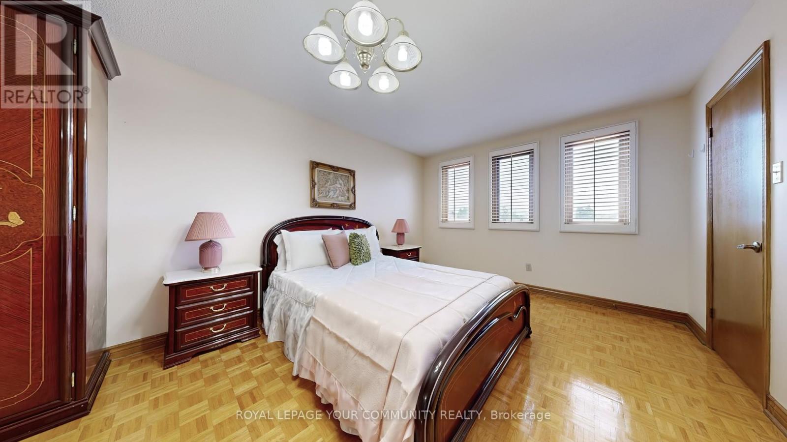 37 Cabinet Crescent, Vaughan (West Woodbridge), Ontario  L4L 6H9 - Photo 22 - N12184382
