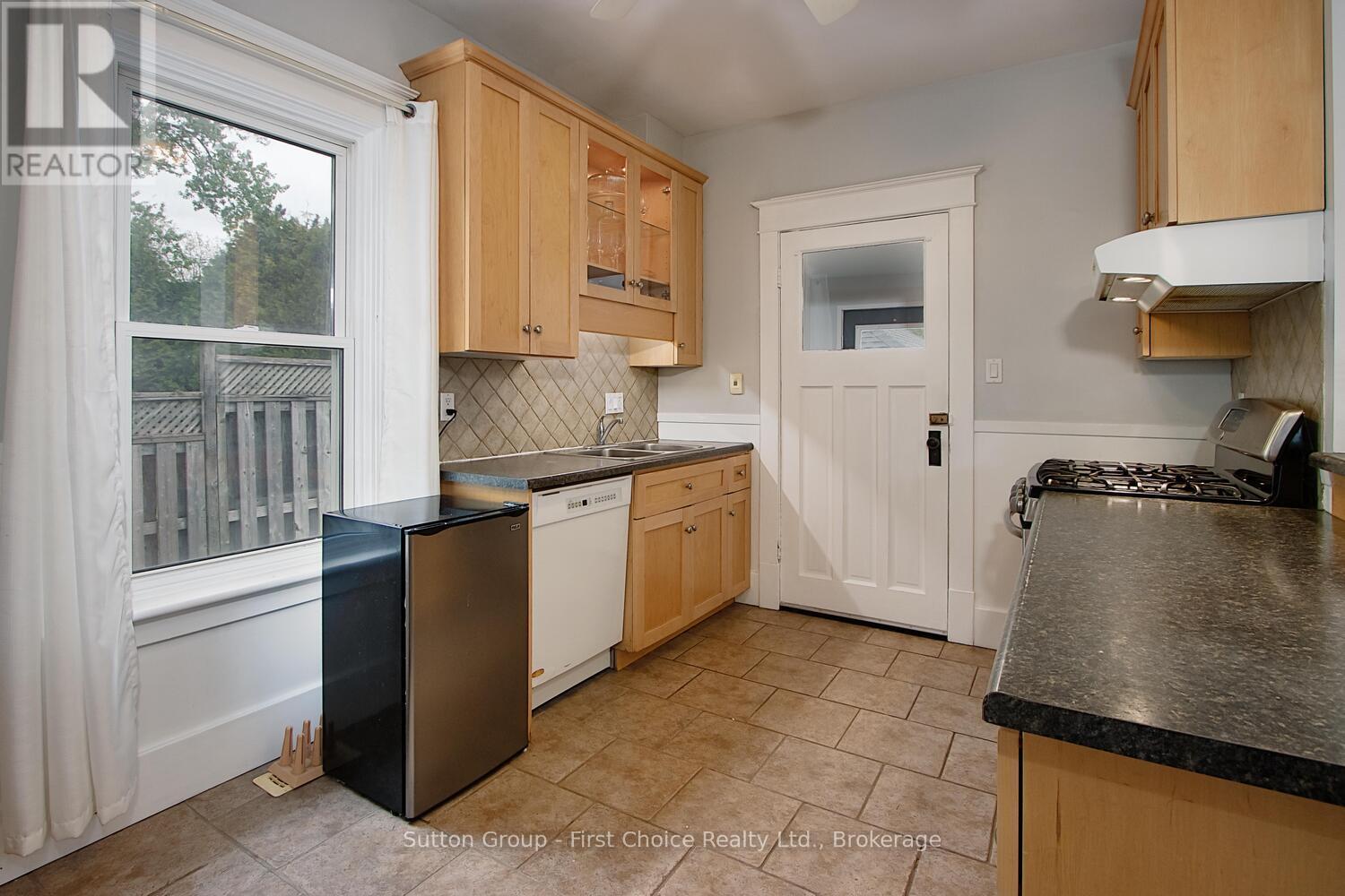 62 Louise Street, Stratford, Ontario  N5A 2E4 - Photo 18 - X12184465