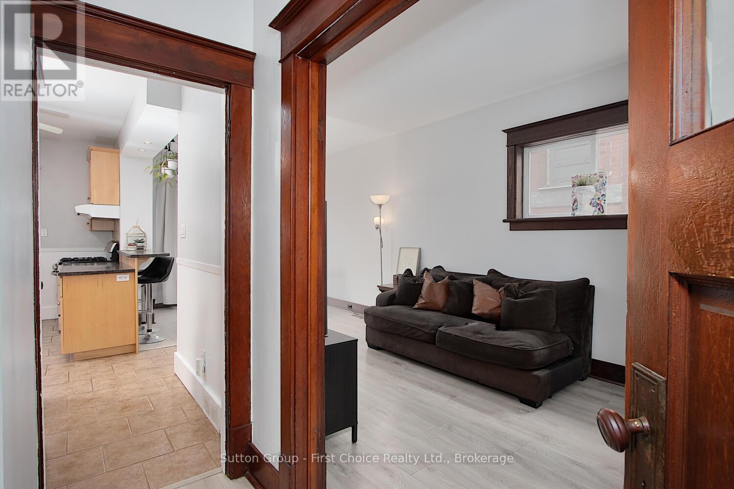 62 Louise Street, Stratford, Ontario  N5A 2E4 - Photo 8 - X12184465