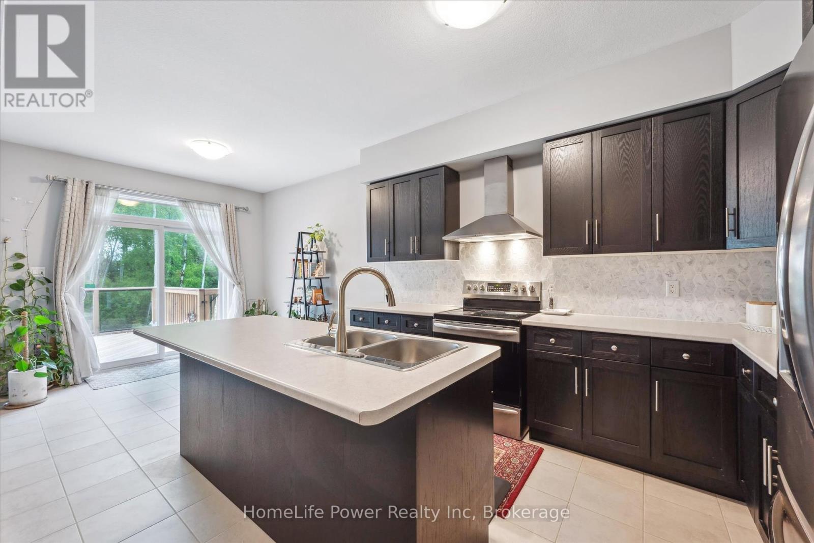 193 Macalister Boulevard, Guelph, Ontario  N1G 0G8 - Photo 16 - X12184546