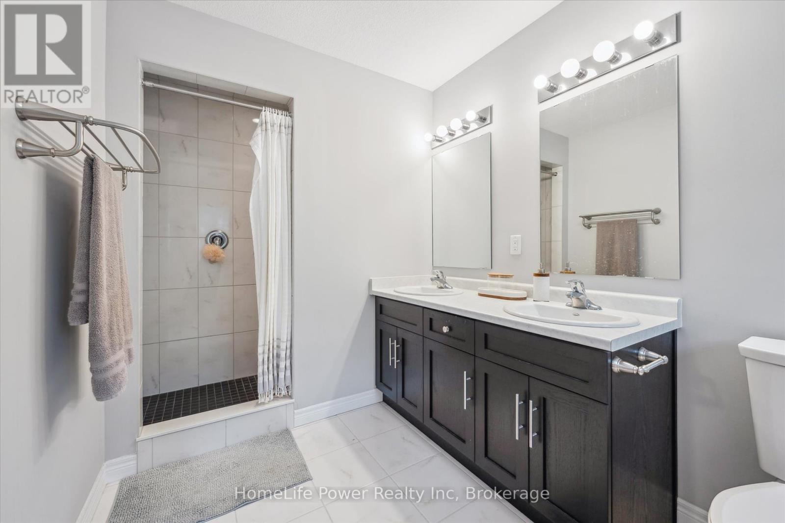 193 Macalister Boulevard, Guelph, Ontario  N1G 0G8 - Photo 26 - X12184546