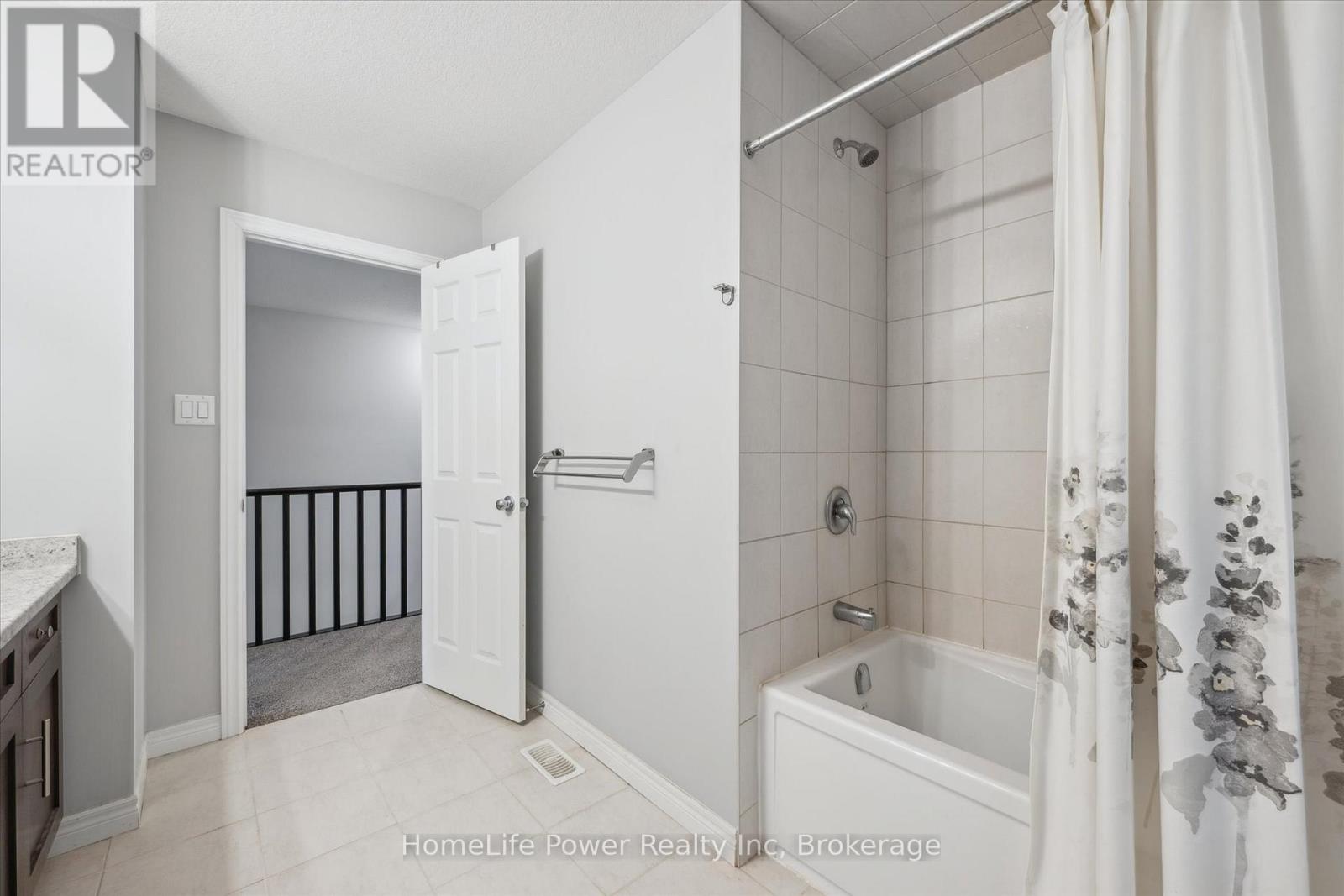 193 Macalister Boulevard, Guelph, Ontario  N1G 0G8 - Photo 32 - X12184546