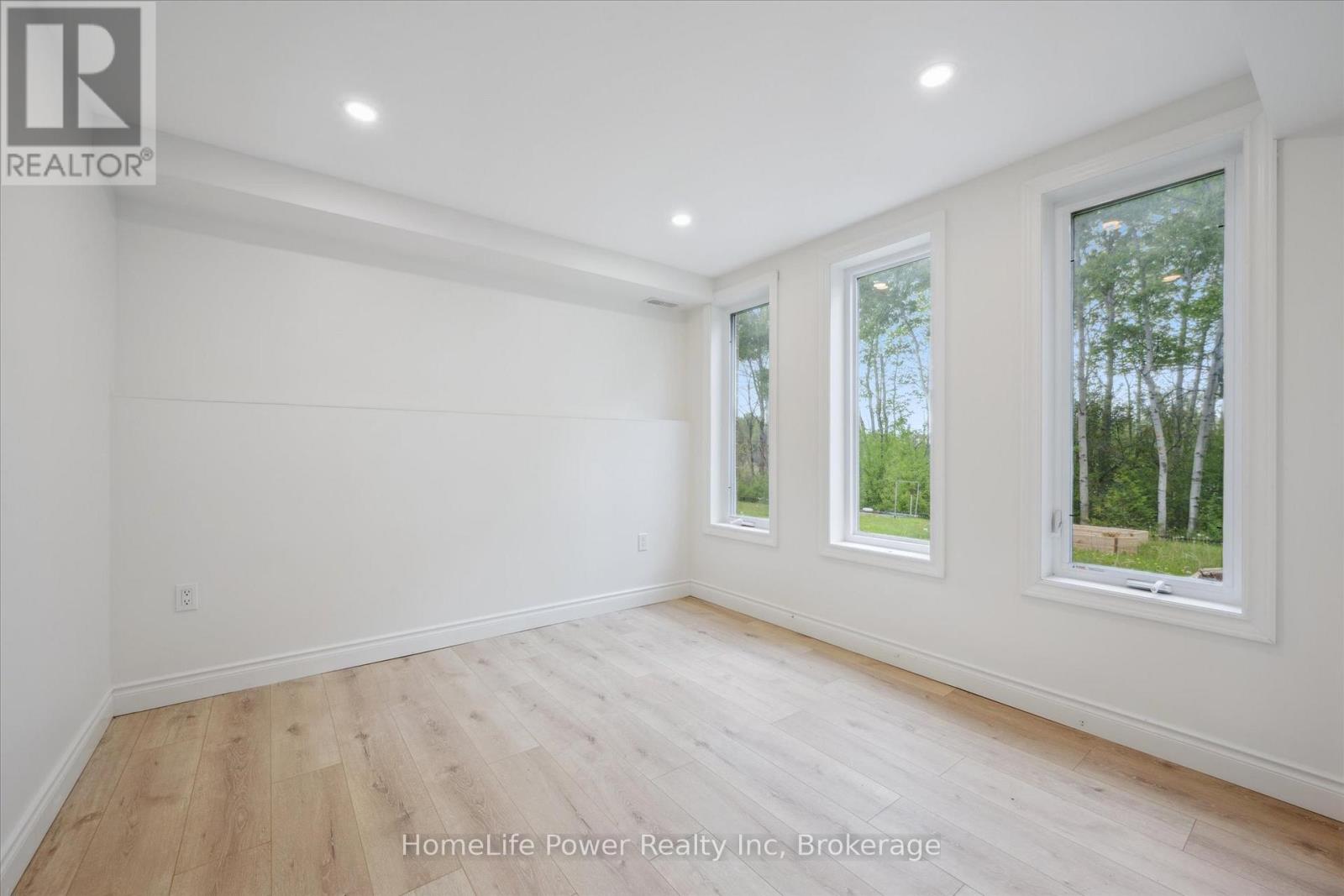 193 Macalister Boulevard, Guelph (Kortright East), Ontario  N1G 0G8 - Photo 38 - X12184546