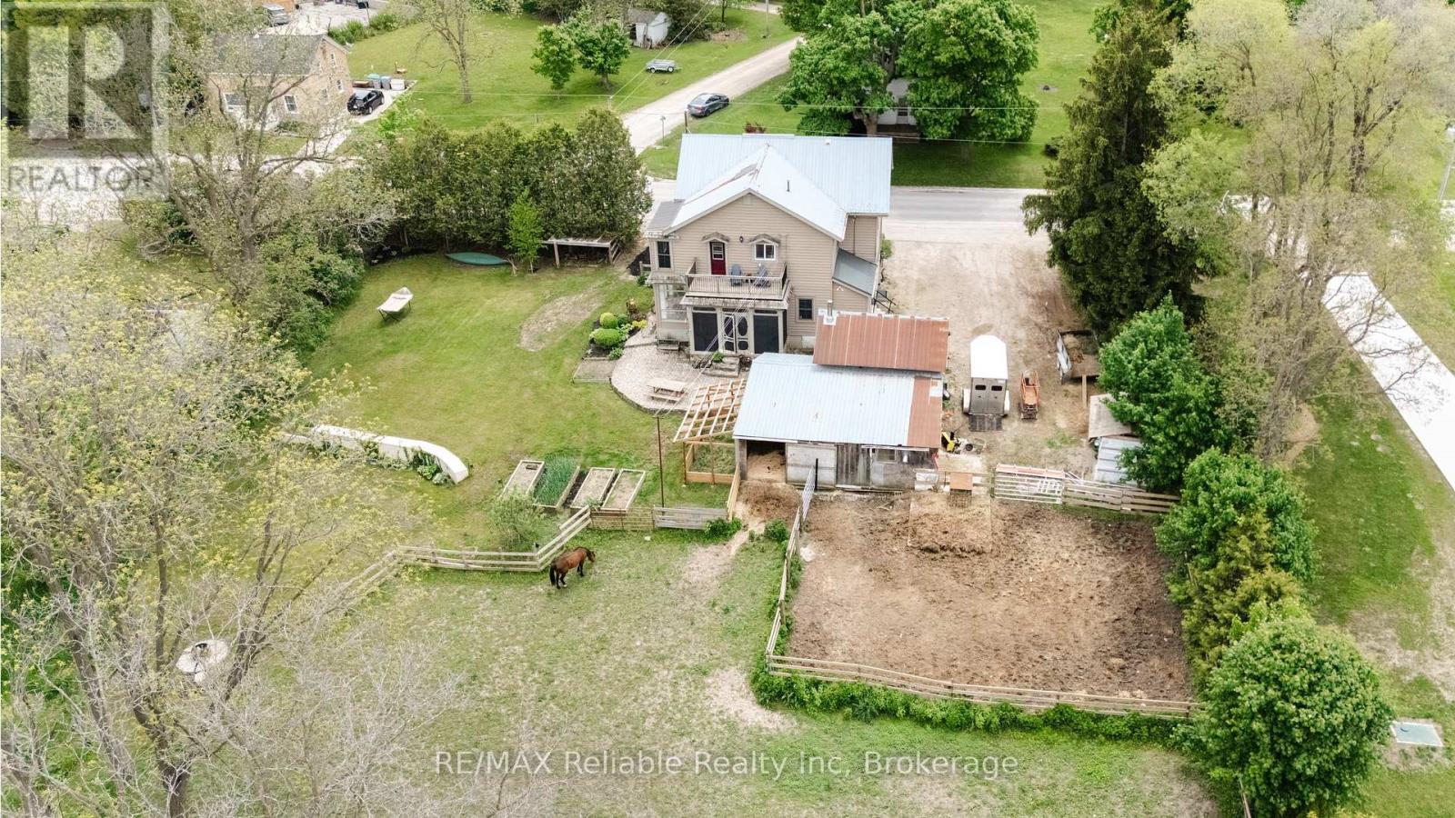 9 Mill Road, Huron East, Ontario N0K 1G0 - Photo 42 - X12184648