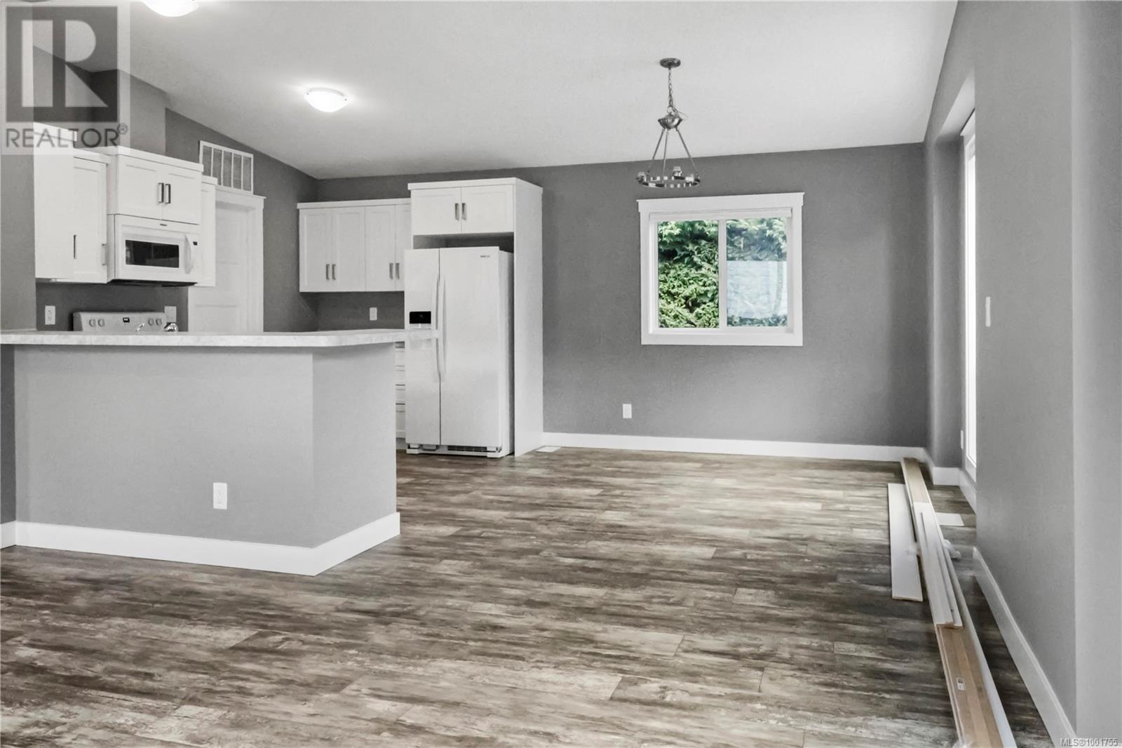 Property at 138 6325 Metral Dr image 1