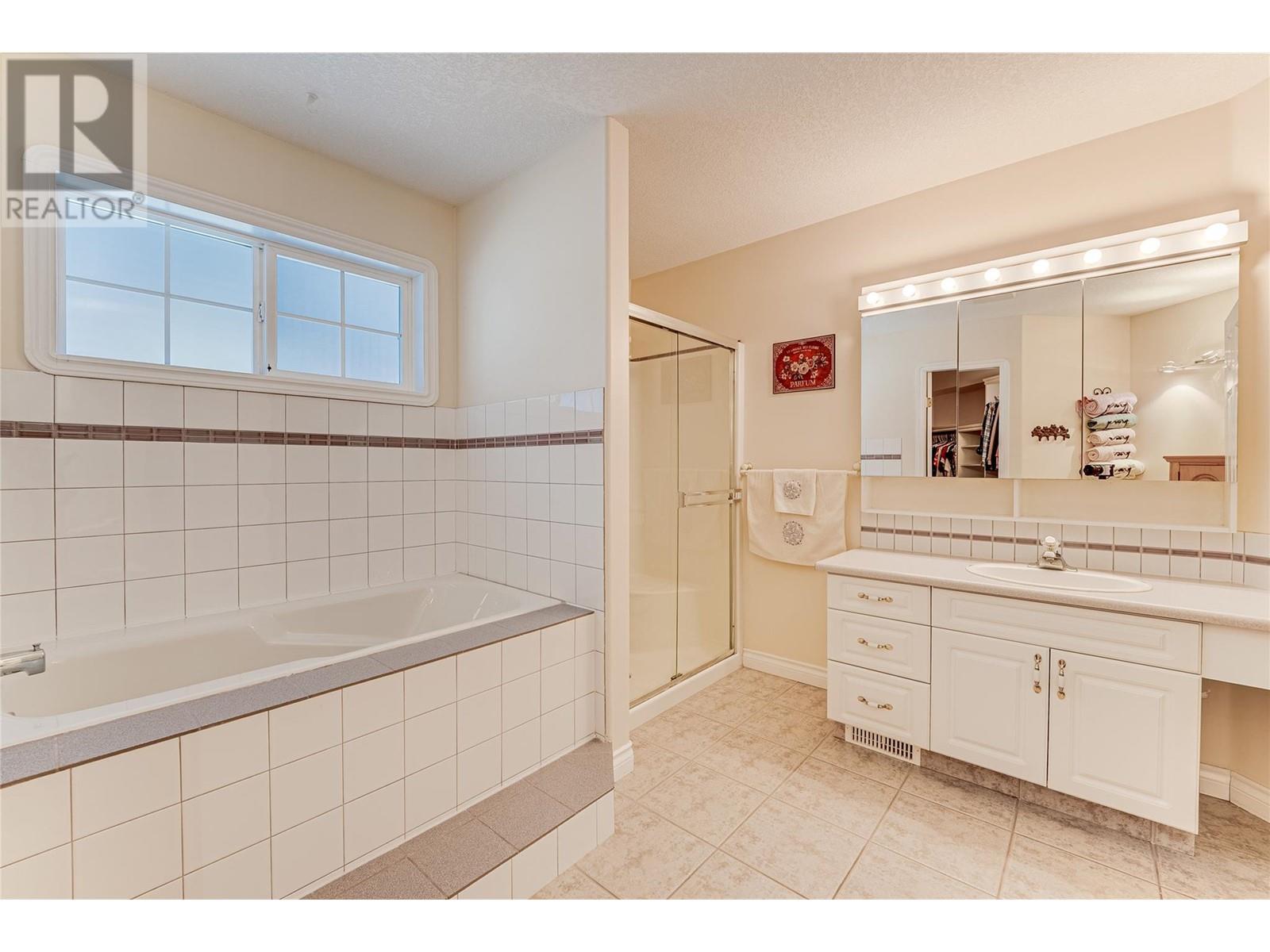 9292 Chinook Road, Vernon, BC V1H1K3
