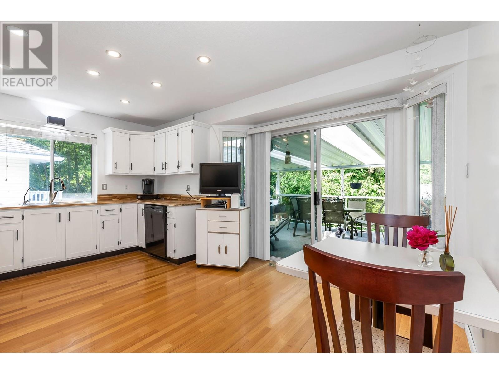 23053 125a Avenue, Maple Ridge, British Columbia  V2X 0S2 - Photo 13 - R3007396