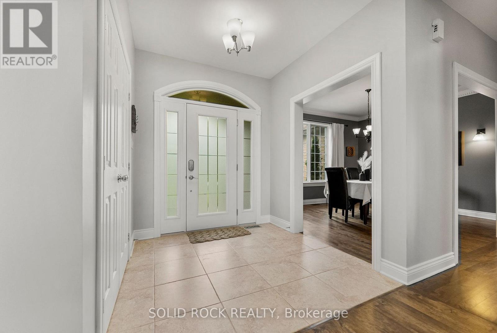 6218 Deermeadow Drive, Ottawa, Ontario  K4P 1M9 - Photo 4 - X12184466
