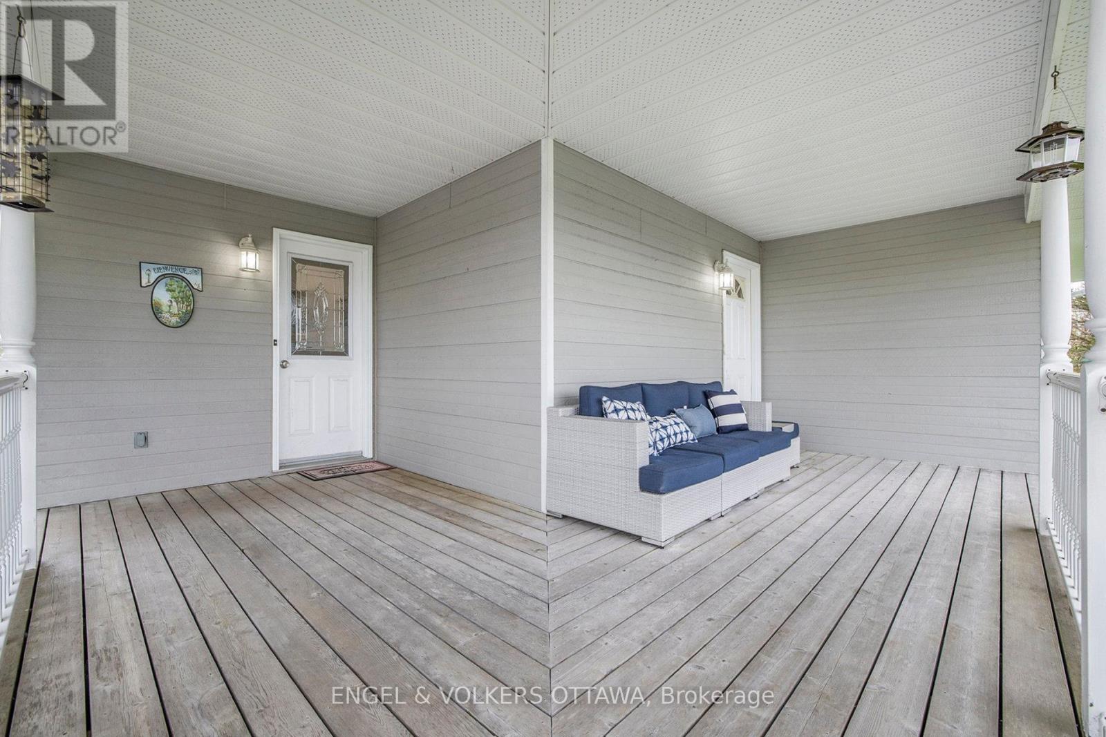 3093 Woodkilton Drive, Ottawa, Ontario  K0A 1T0 - Photo 24 - X12184495