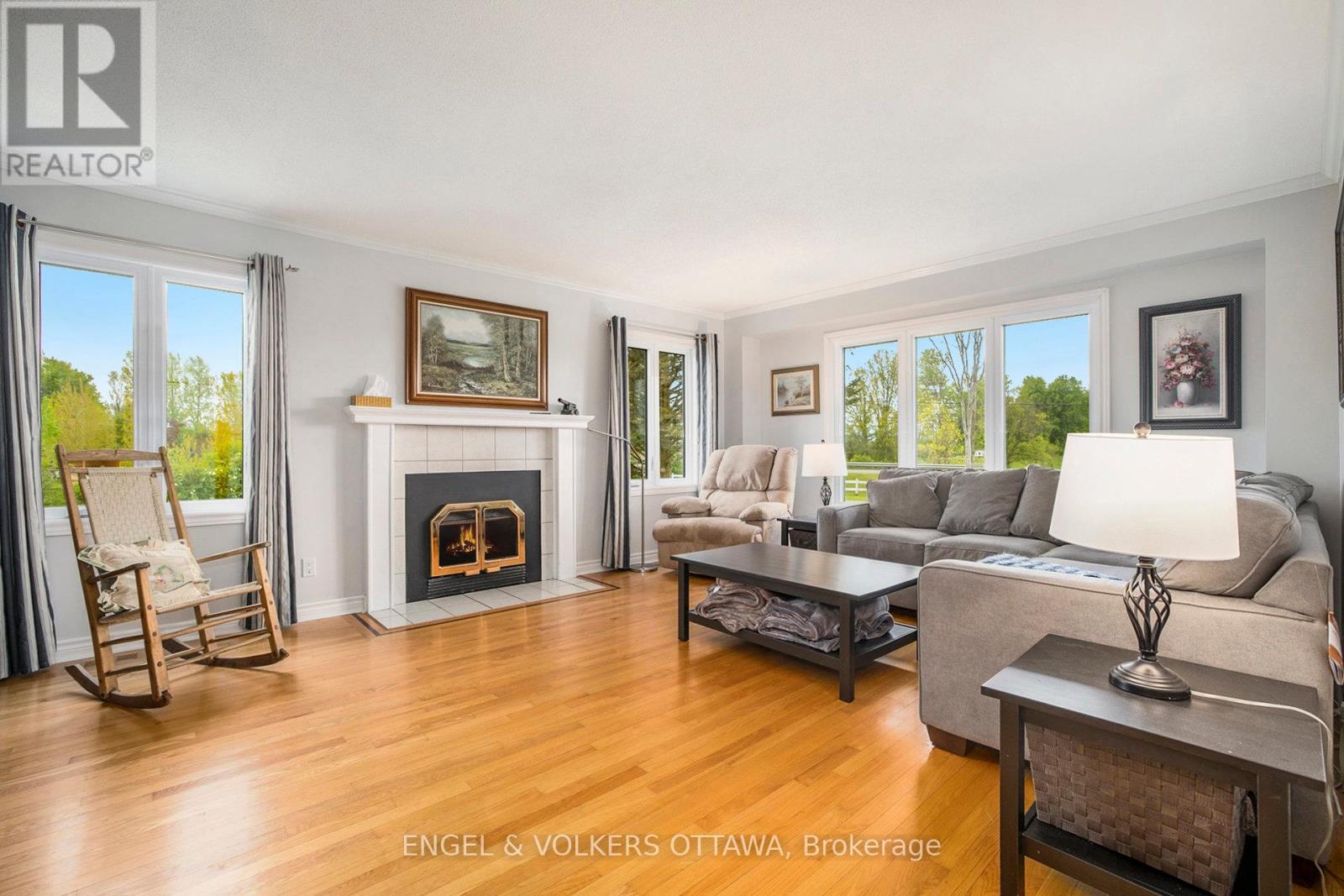 3093 Woodkilton Drive, Ottawa, Ontario  K0A 1T0 - Photo 5 - X12184495