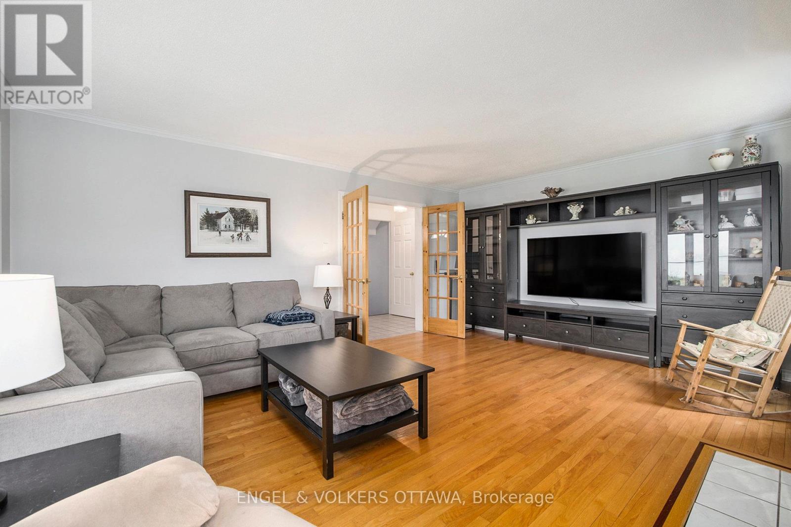 3093 Woodkilton Drive, Ottawa, Ontario  K0A 1T0 - Photo 7 - X12184495