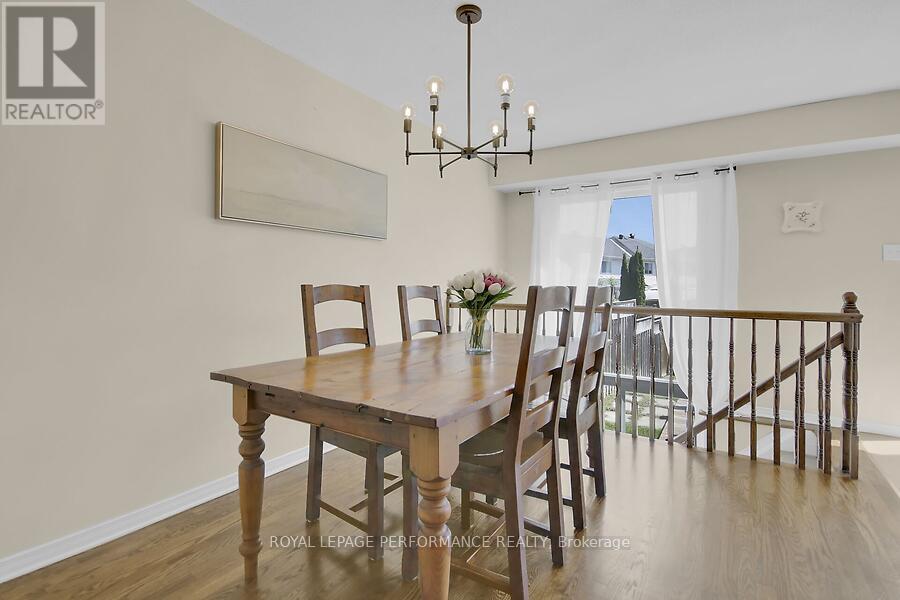 427 Lawler Crescent, Ottawa, Ontario  K4A 3Y3 - Photo 12 - X12184625