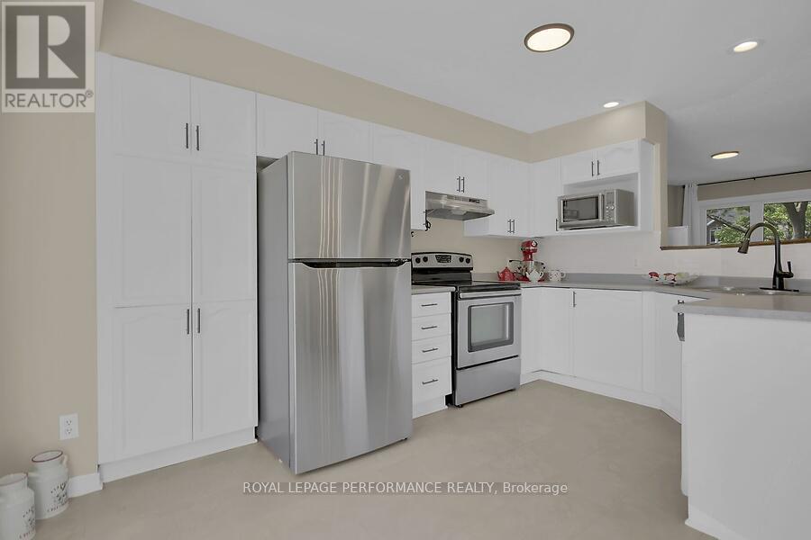 427 Lawler Crescent, Ottawa, Ontario  K4A 3Y3 - Photo 16 - X12184625