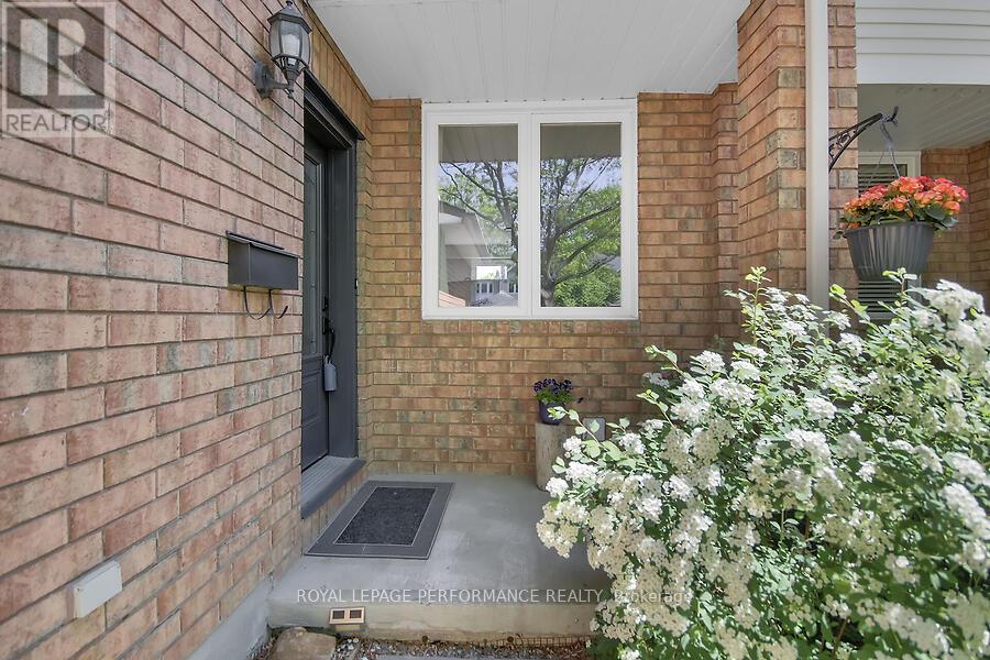 427 Lawler Crescent, Ottawa, Ontario  K4A 3Y3 - Photo 2 - X12184625