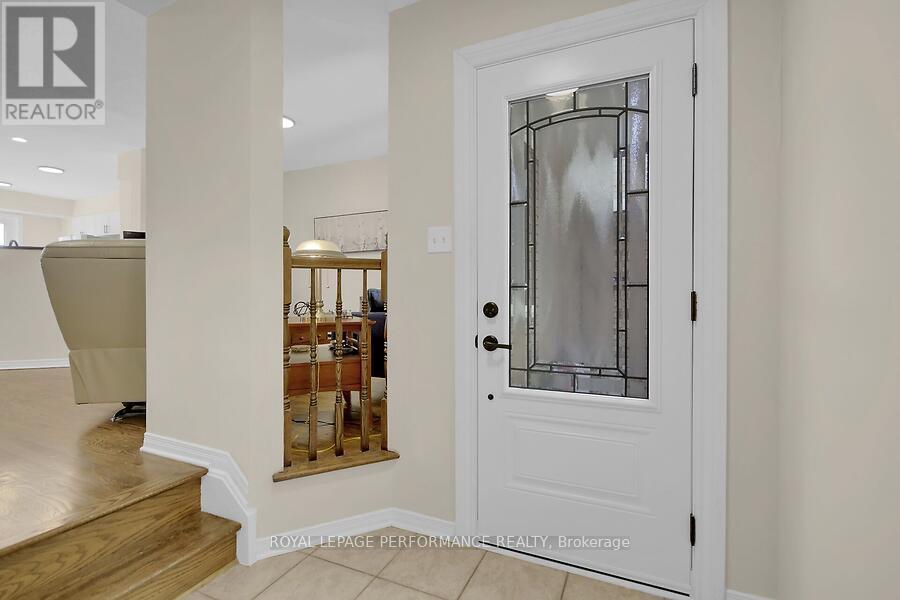 427 Lawler Crescent, Ottawa, Ontario  K4A 3Y3 - Photo 3 - X12184625
