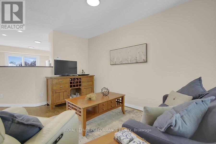 427 Lawler Crescent, Ottawa, Ontario  K4A 3Y3 - Photo 7 - X12184625