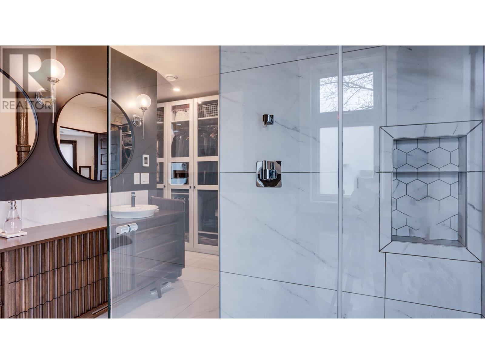 3102 Pleasant Valley Road, Vernon, British Columbia  V1T 4L3 - Photo 34 - 10349484
